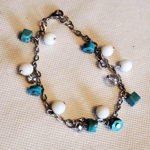 8" Silver Tone Turquoise and Bead Bracelet Style - Picture 2 of 4